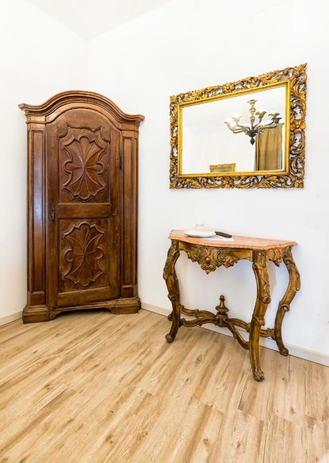 Rooms Alla Loggia Del Castello Тренто Екстер'єр фото